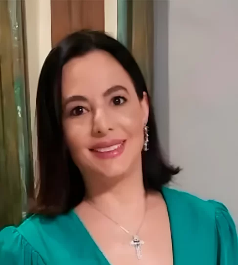 Dra. Aline Ramalho